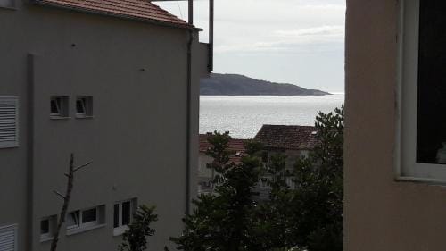 Bed and Breakfast BLUE in BLUE, Room GREEN + Hotel in Komiža