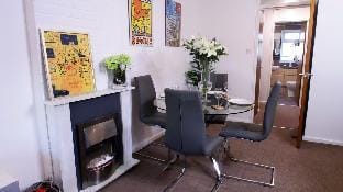 FREE parking, 1 Bedroom Apartment near Tattersalls Hotel in Forest Heath District
