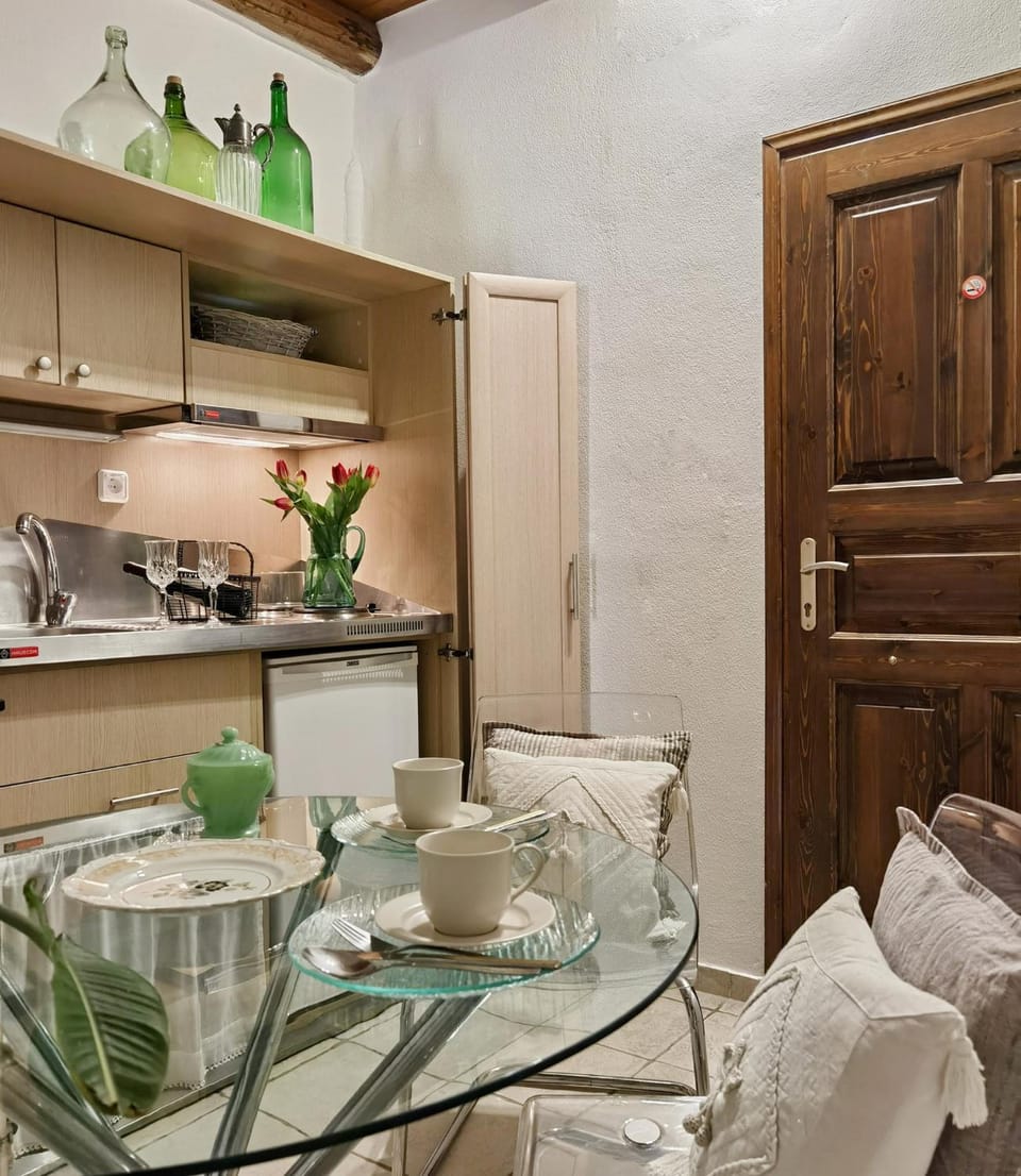 Four Seasons of Bliss at Sohora Hotel Inn in Rethymno