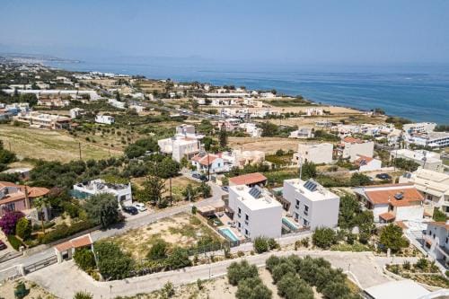 Iron Villas - Nefeli & Oniros Hotel in Crete