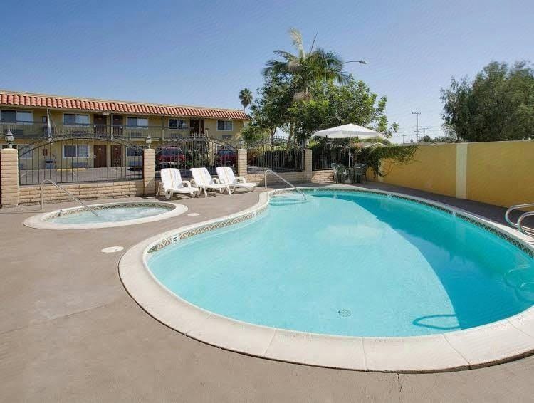 Anaheim Astoria Inn & Suites Motel in Anaheim
