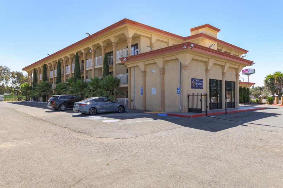 The Prime Suites, Vallejo - Napa Valley and Six Flags Discovery Kingdom Hotel in Vallejo