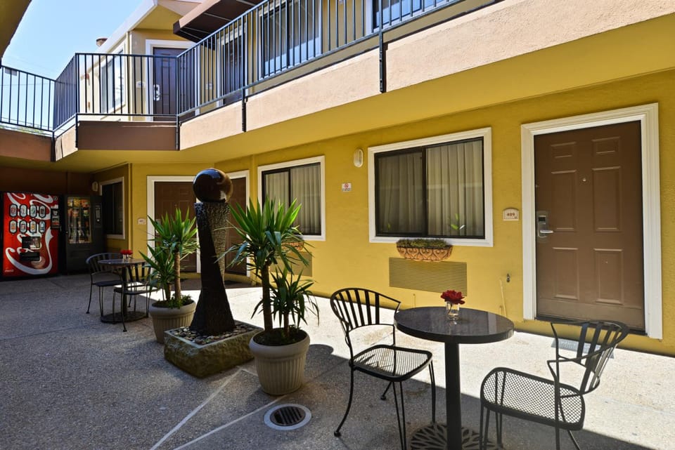 Inn by the sfo Motel in Daly City