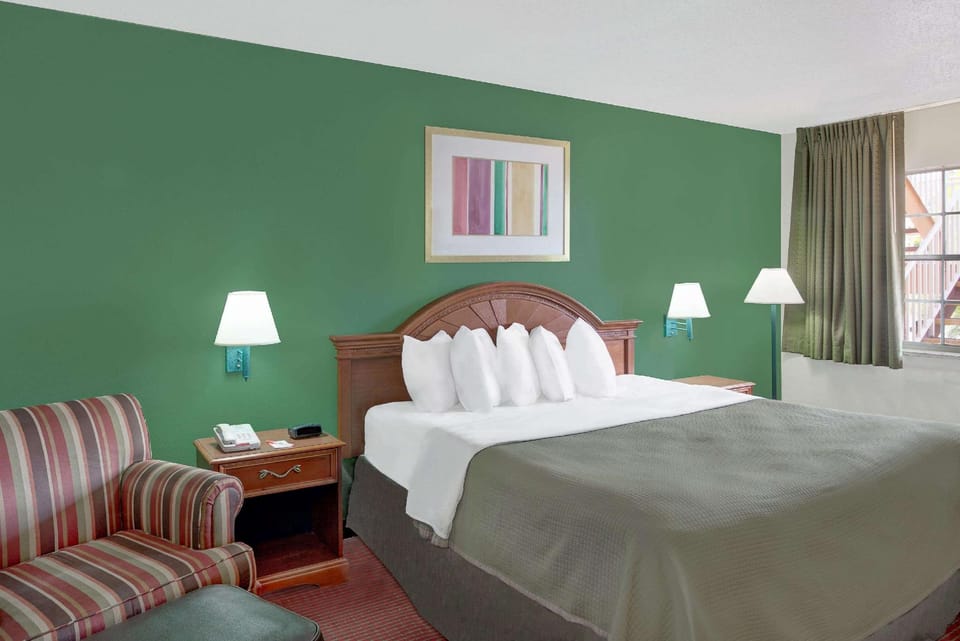 Guestroom