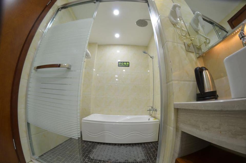 Chuyan Holiday Hotel (Nanjing Gaochun Street) Hotel in Nanjing