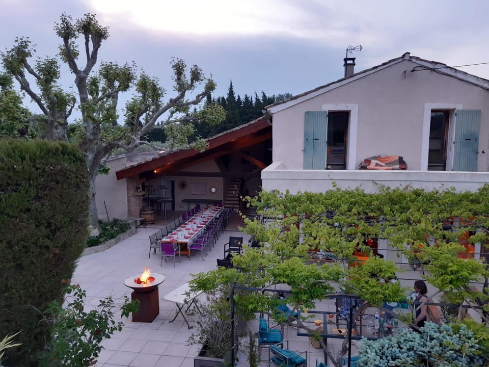 Le Vieux Platane Hotel in Provence-Alpes-Côte d'Azur
