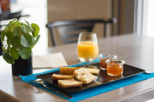 Les chambres touristique Julea Hotel in Bourgogne-Franche-Comté