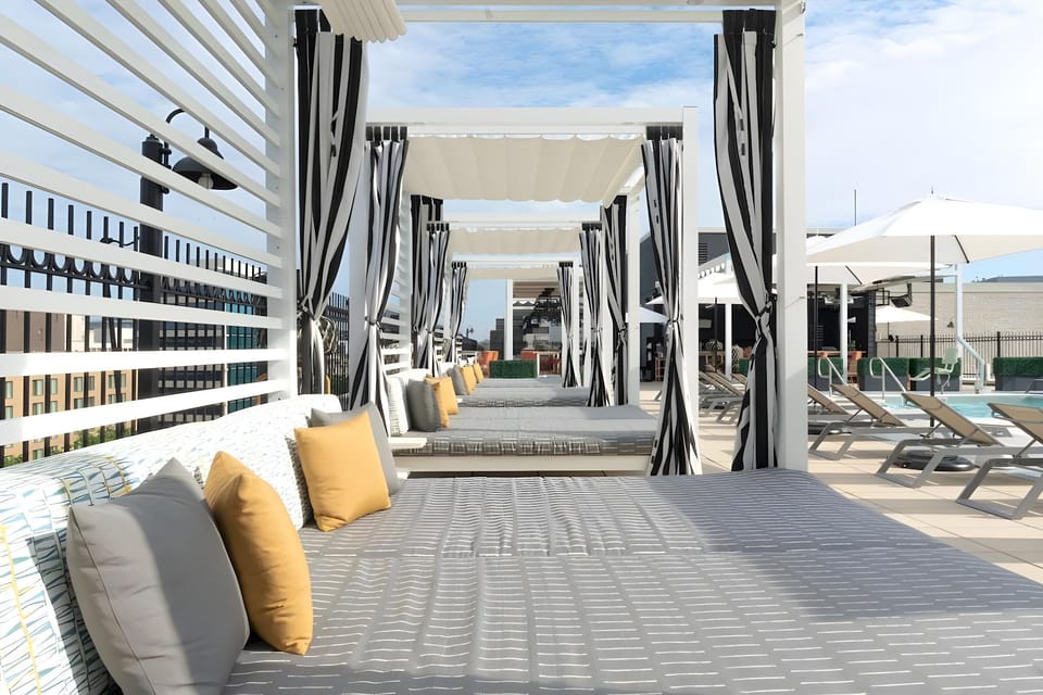 Yotel Washington DC, Select By Hilton Hotel in Washington