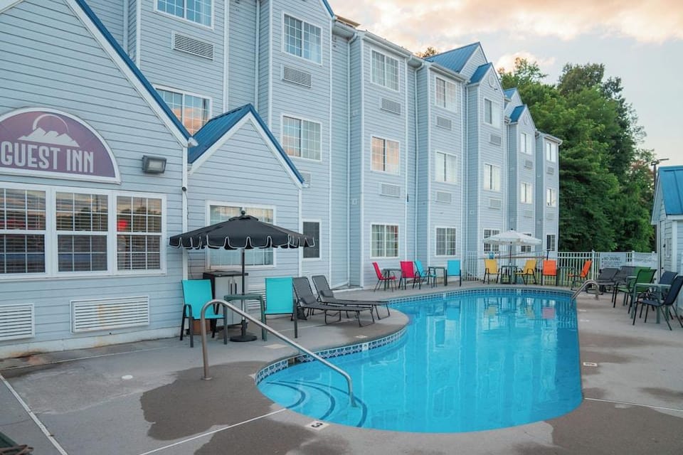 Guest Inn Pigeon Forge Hotel in Pigeon Forge