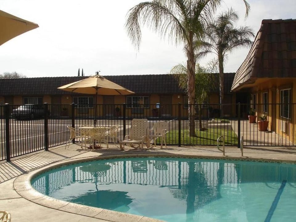 Rodeo Lodge Motel in Clovis