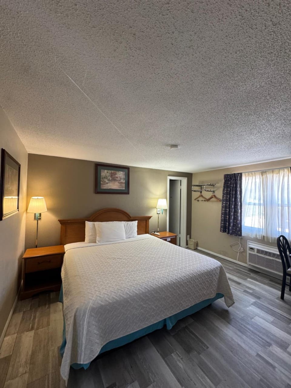 Roadside Motel Hotel in Sheridan