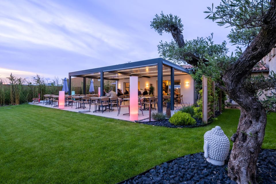 Le Clos Fleuri Hotel in Castelnaudary