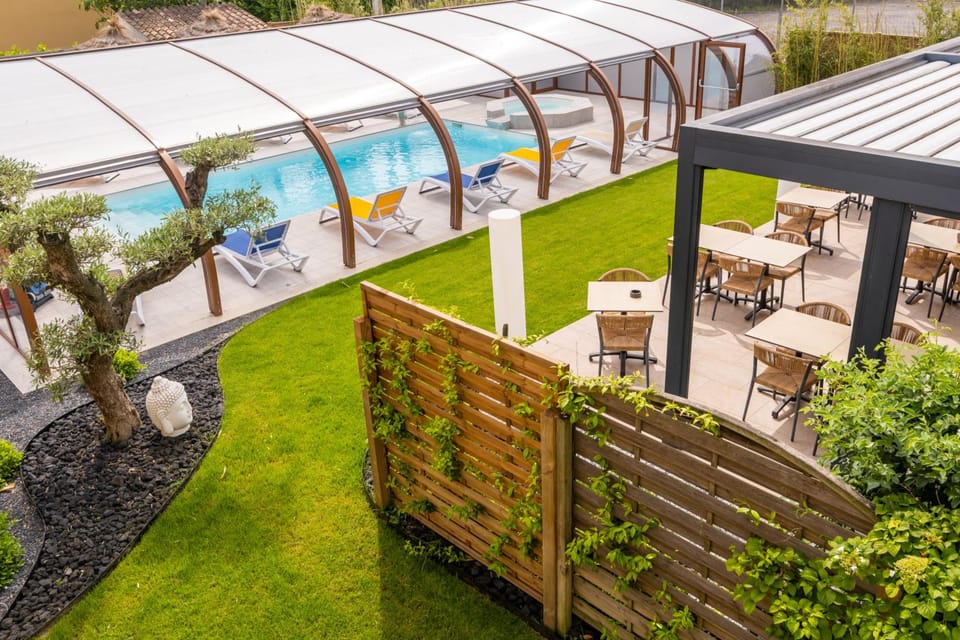 Le Clos Fleuri Hotel in Castelnaudary