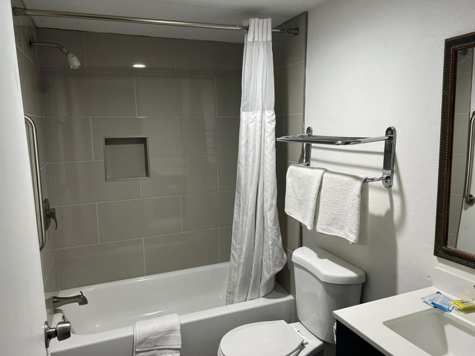 Goldstar Inn Inn in Sylmar