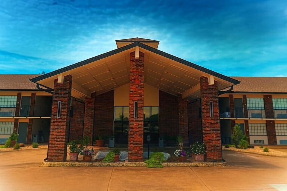 Walnut Inn Roland Motel in Arkansas