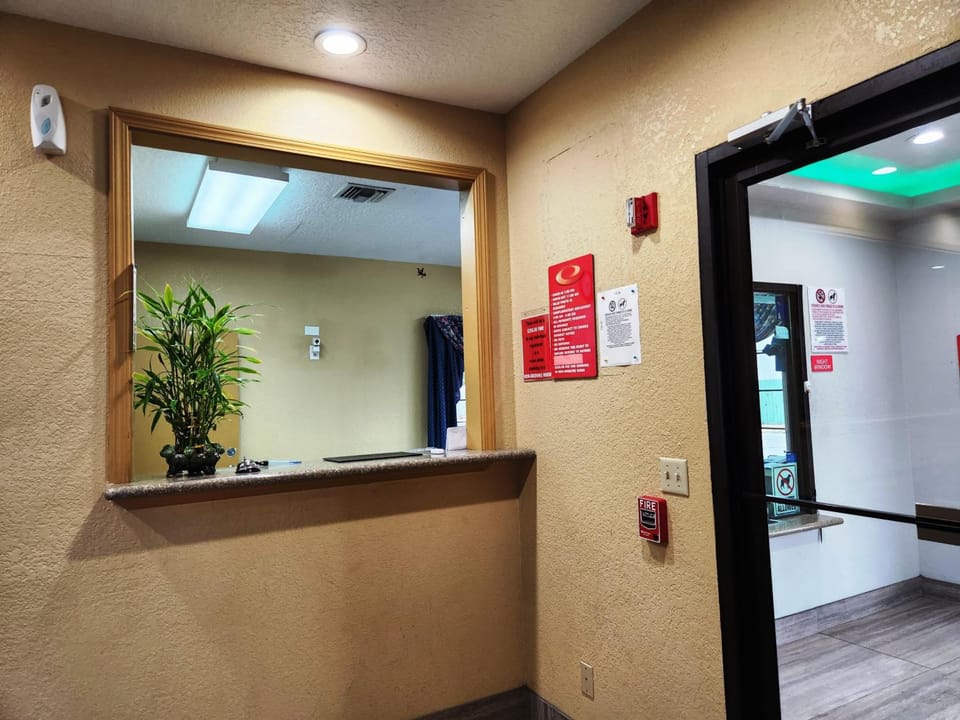 Express Inn Hobby Airport Motel in Harris County