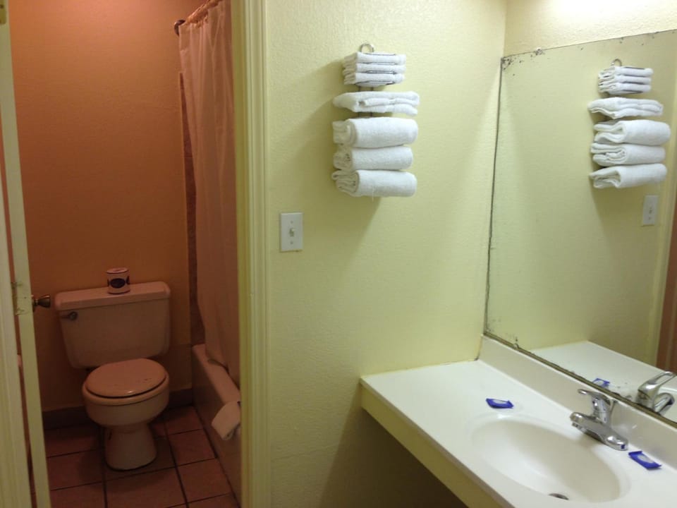 Super 7 Inn-Siloam Springs Motel in Siloam Springs