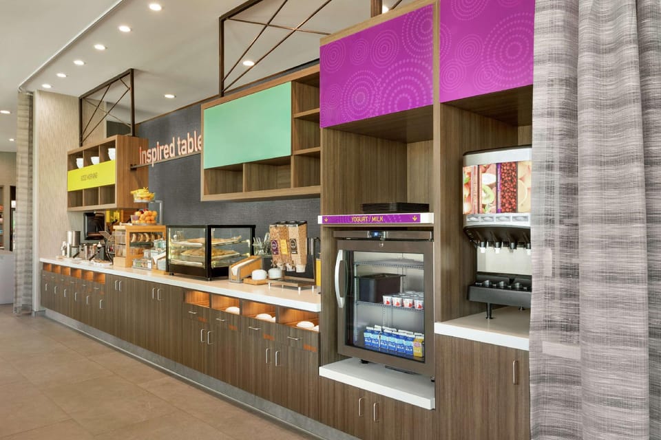Home2 Suites by Hilton Minneapolis University Area Hotel in Minneapolis