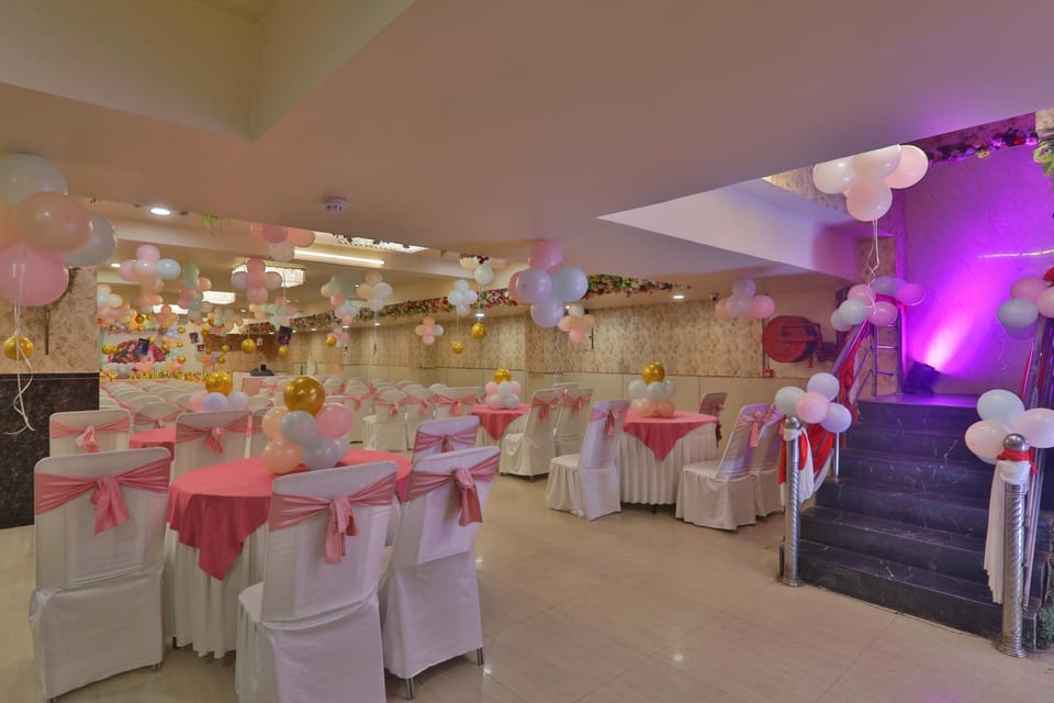 Hotel Amanda Hotel in Lucknow