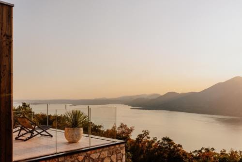 FAVAI HILLS your secret hideaway Hotel in Lake Garda