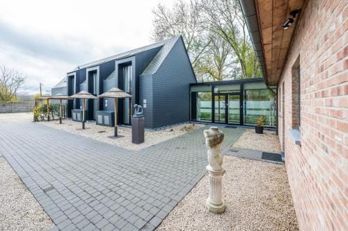 M-otel E40 Hotel in Flanders