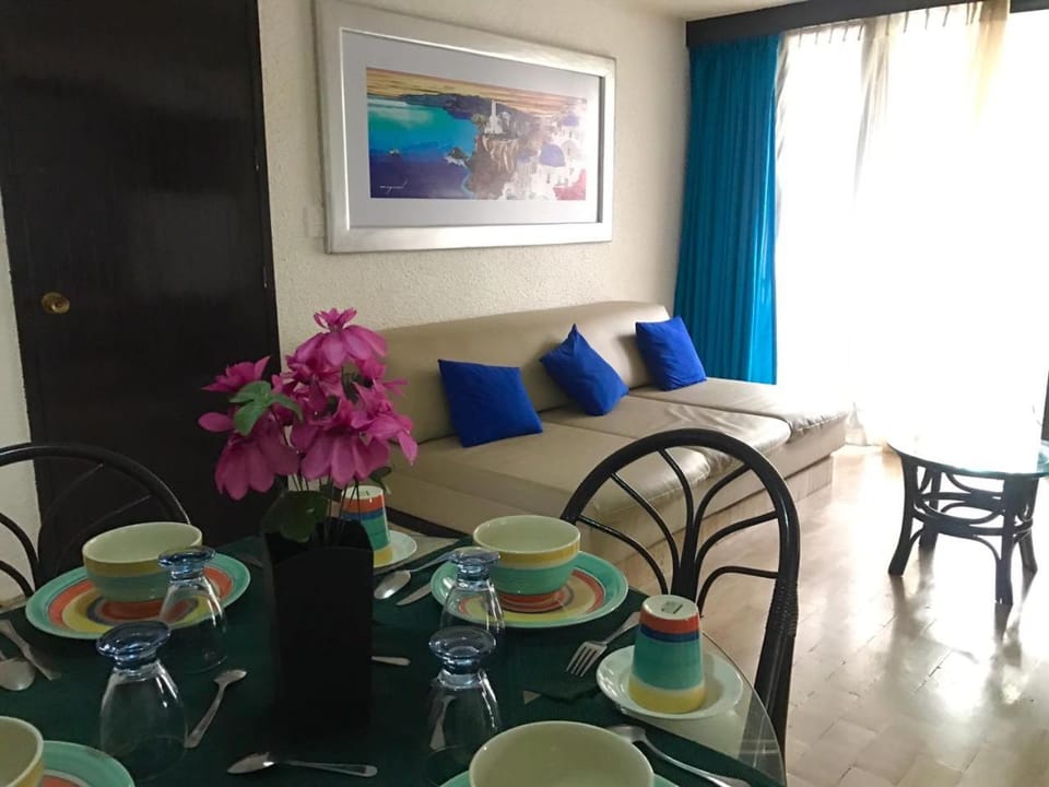Ixtapa Palace Resort & Spa Hotel in Ixtapa Zihuatanejo