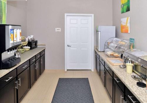 Scottish Inn & Suites Cotulla, TX Hotel in Cotulla