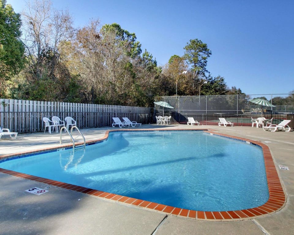 Twin Star Lodge Hotel in Biloxi