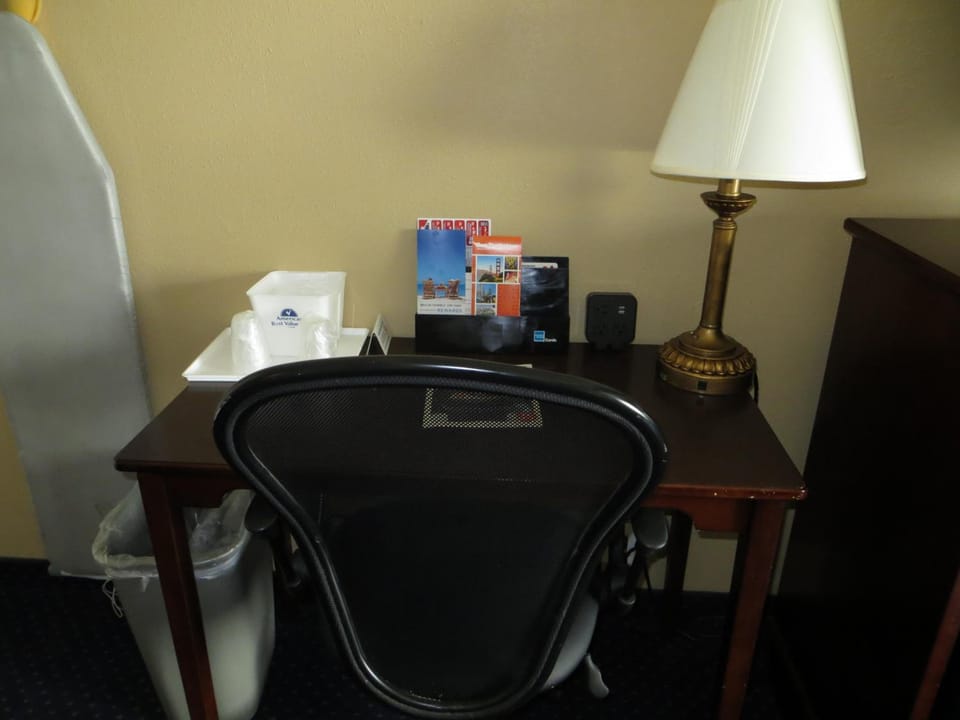 Inn at Bayshore Motel in San Mateo