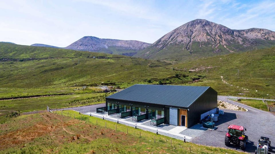 Kinloch Ainort Apartments Hotel in Scotland