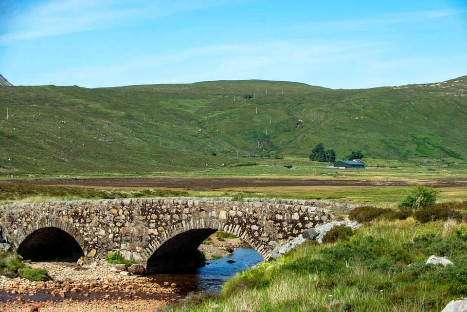 Kinloch Ainort Apartments Hotel in Scotland