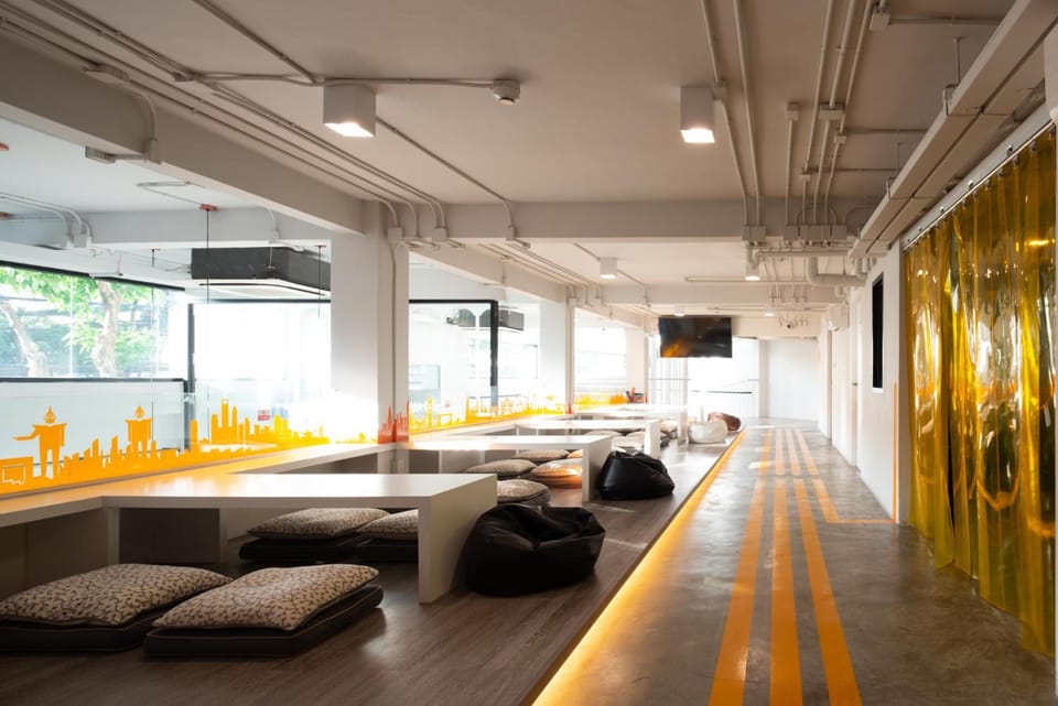 Shared lounge/TV area