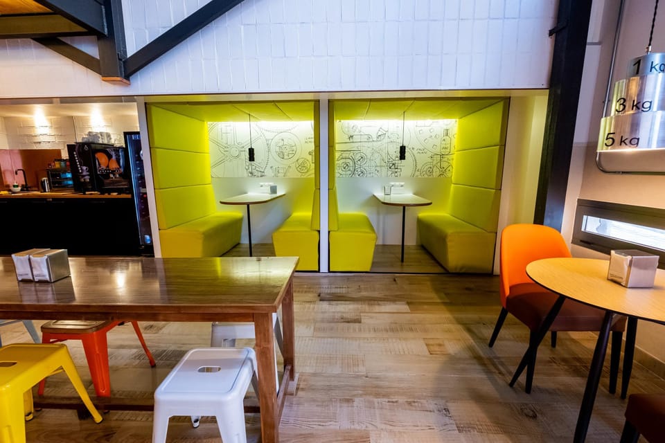 Far Home Bernabeu Hostel in Madrid