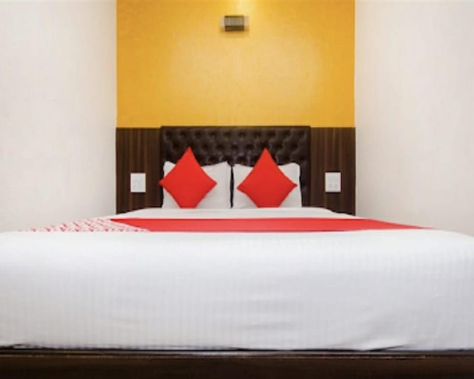Hotel Bently Hotel in Mumbai