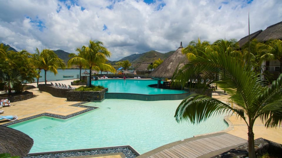 Laguna Beach Hotel & Spa Mauritius Hotel in Flacq District, Mauritius