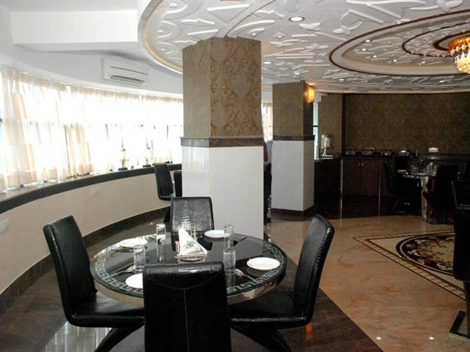 Orient Grand Hotel in Maharashtra