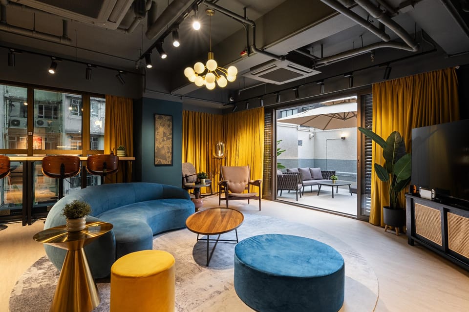 Shared lounge/TV area