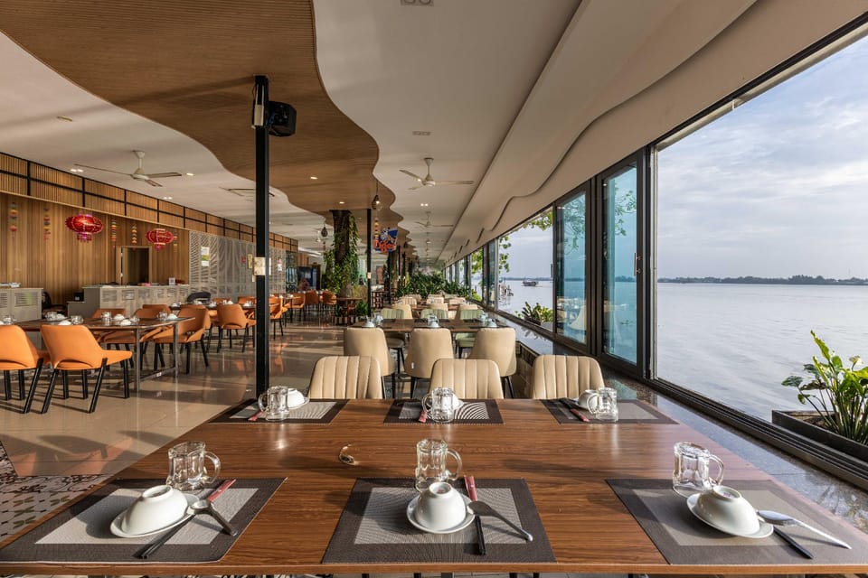 Van Phat Riverside Hotel Hotel in Vietnam