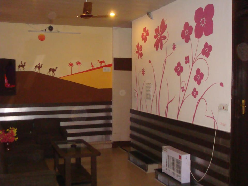 Hotel Golden Deluxe Hotel in Jaipur