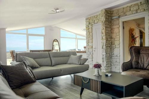 CUNDA AKSAC OTEL Hotel in İzmir Province