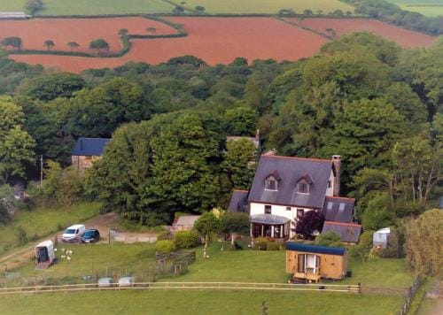 Charming Guest House in Cornish Countryside Hotel in England
