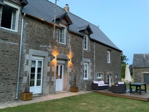 Welcoming and peaceful bed and breakfast Hotel in Normandy