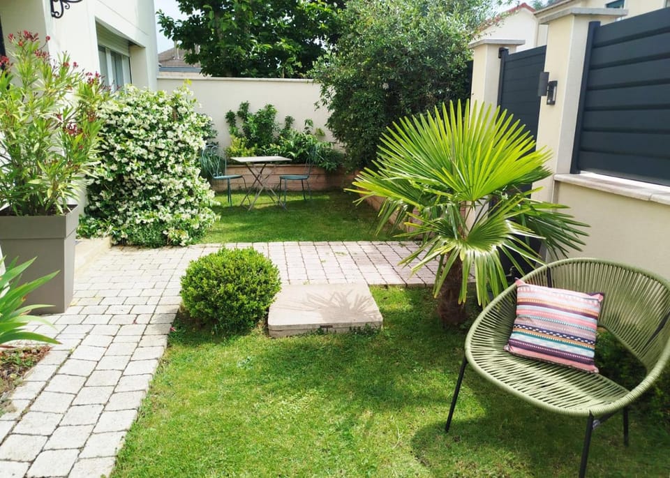 VILLA VOLTAIRE Apartment hotel in Île-de-France
