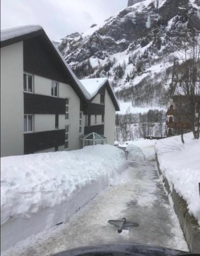 Holiday 88 Hotel in Canton of Valais