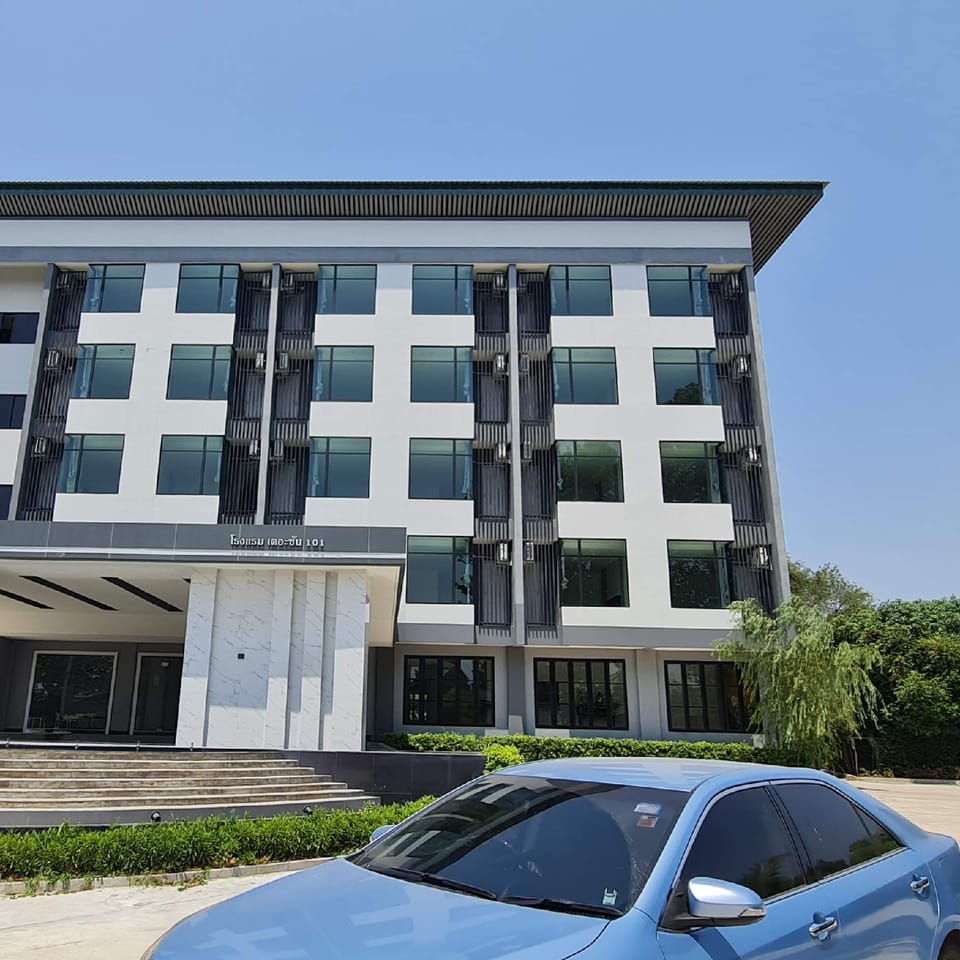 The Sun Hotel Roiet Hotel in Laos
