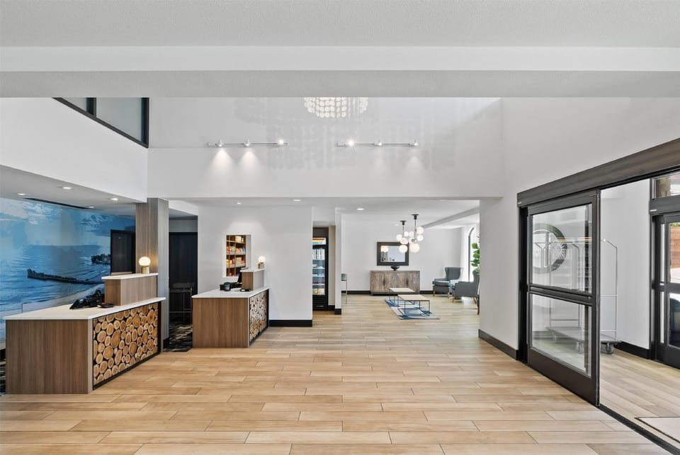 La Quinta Inn & Suites by Wyndham Santa Cruz Hotel in Santa Cruz