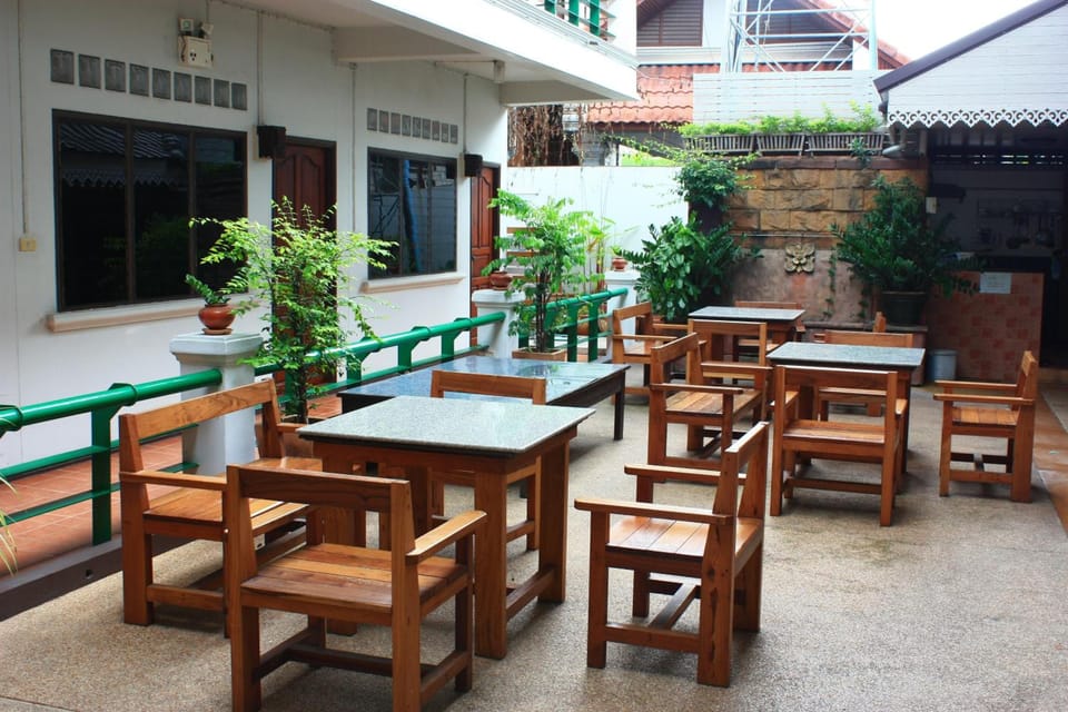Tri Gong Hotel  Apartment hotel in Chiang Mai