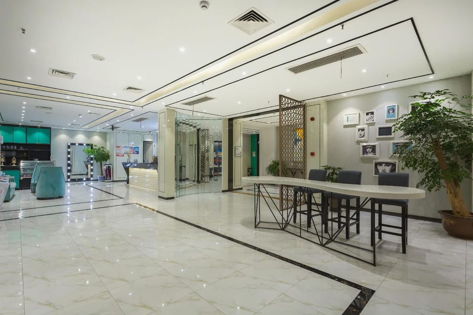 Wuhan Business School Hotel in Wuhan