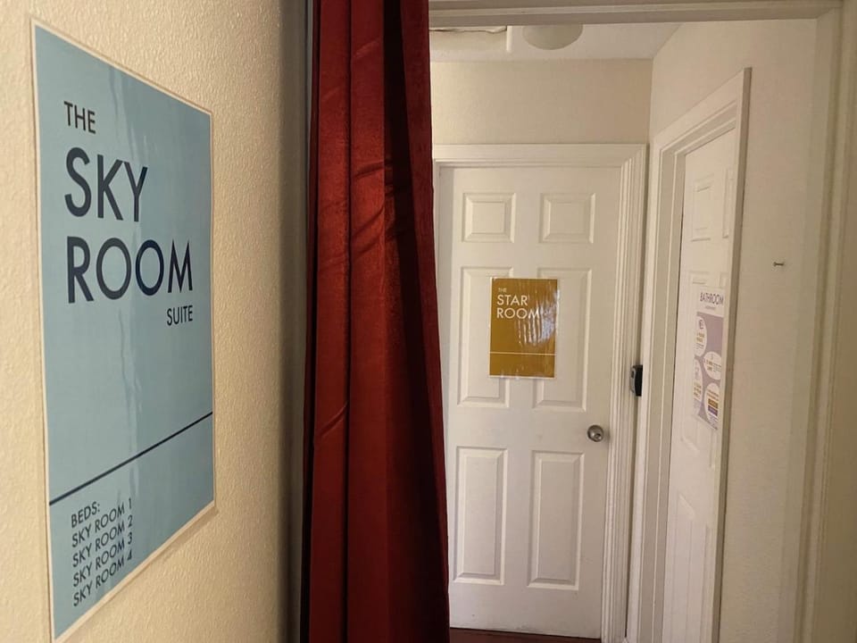 WHOLE Family - Wholestyl Hostel in Sacramento