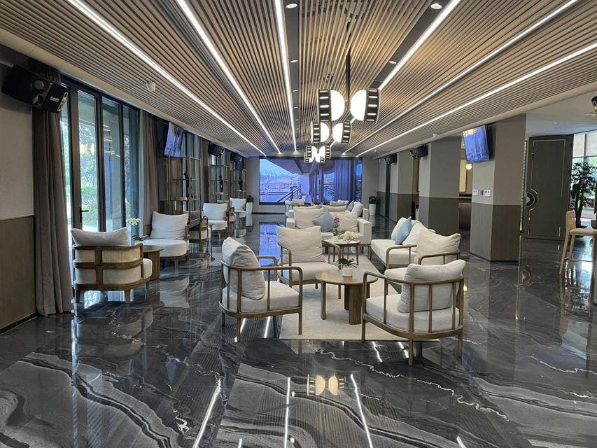 Zhenjiang Jurong Hantian Langyue Star Hotel (Baohuashan Scenic Area) Hotel in Nanjing